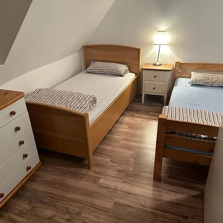 Daire Charmantes Mit Kostenlosem Parkplatz Pattensen (Harburg)