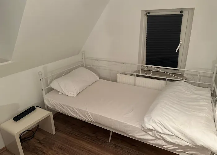 Charmantes Mit Kostenlosem Parkplatz * Pattensen (Harburg)